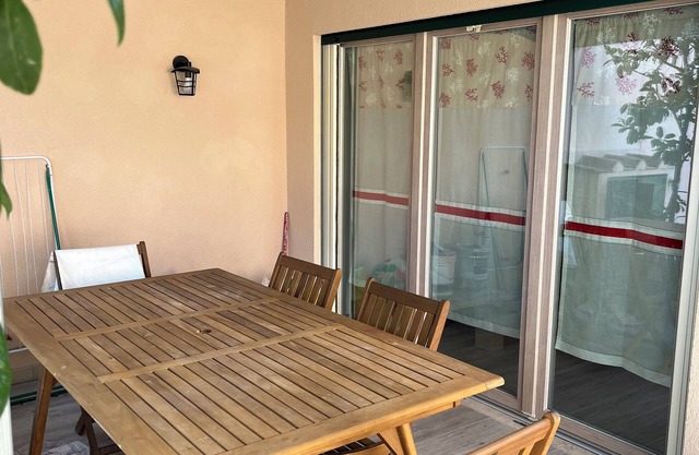 Independent two-room apartment, private outdoor area.50mt from the sea renovated in2023