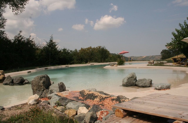 Independent accommodation for Groups over 15 people: Apartments, Glamping, Pool