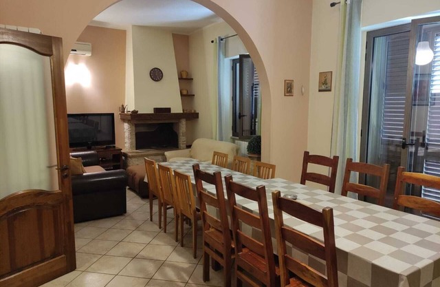Independent apartment on the sea up to 15 places, modern, finely furnished