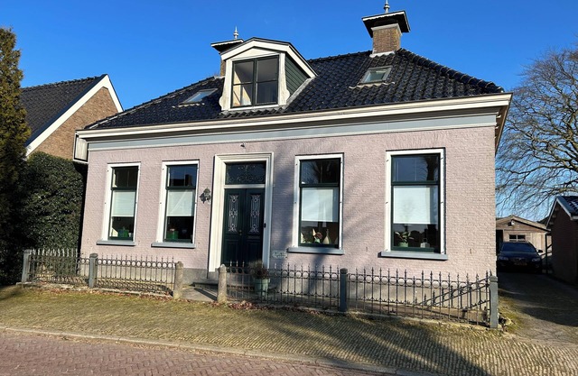 Independent apartment in Jorwert near Leeuwarden, Sneek, Bolsward and Franeker