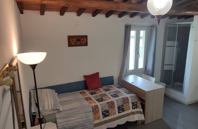 Independent single room in Lastra a Signa