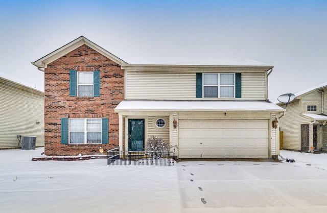 Indianapolis Home w/Private Yard ~ 8 Mi to Dtwn!
