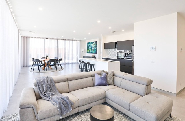 Indulge Apartments City View Penthouses
