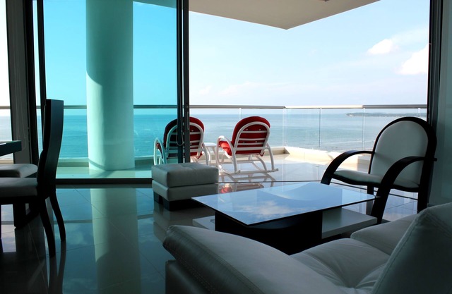 Indulge in an Airy Cartagena Condo