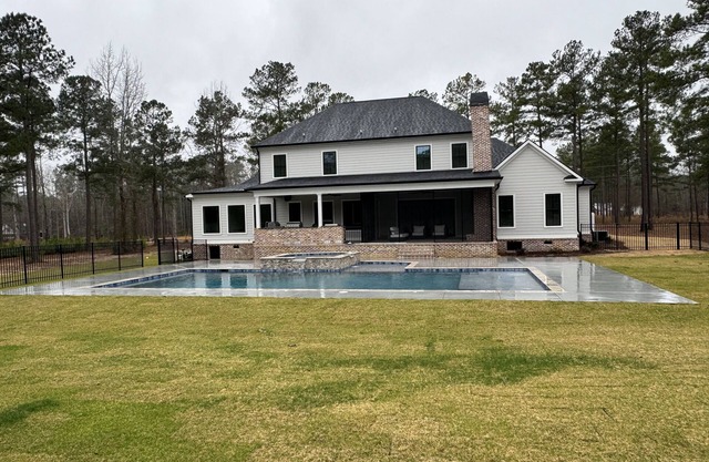 Indulge in Luxury: Your Masters Sanctuary Awaits! 25 Minutes from course w/pool