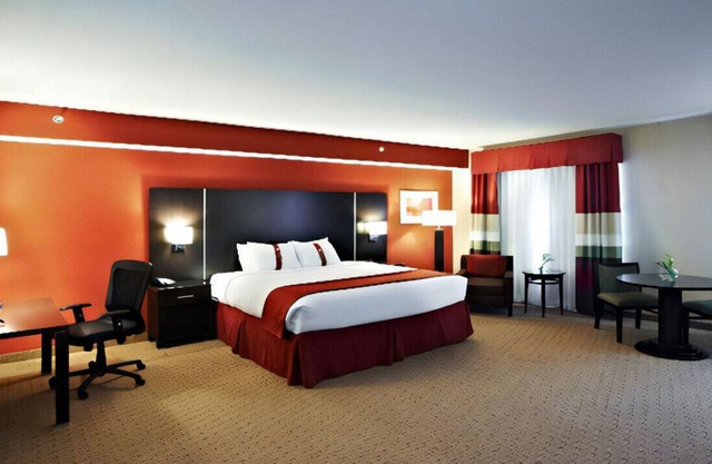 Indulge in the Ultimate Vacation! W/ Free Wifi