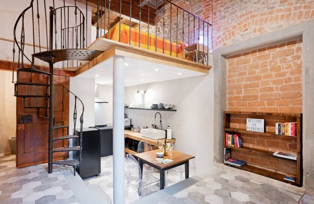 Industrial Chic Apartment in the historic center
