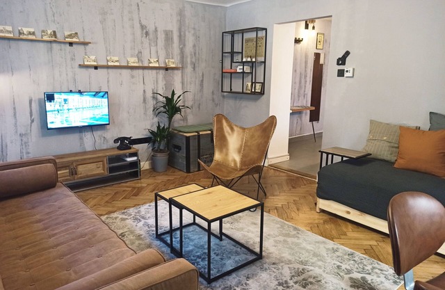 Industrial & cosy flat near centre and Vinogradska hospital