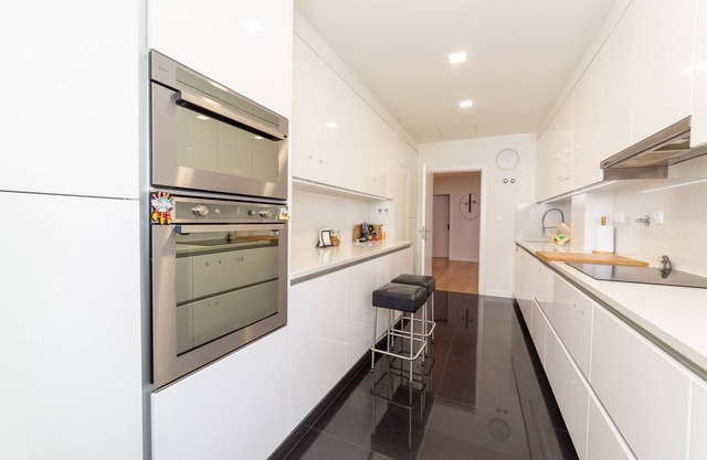 Industrial Lisbon Apartment - Adults Only