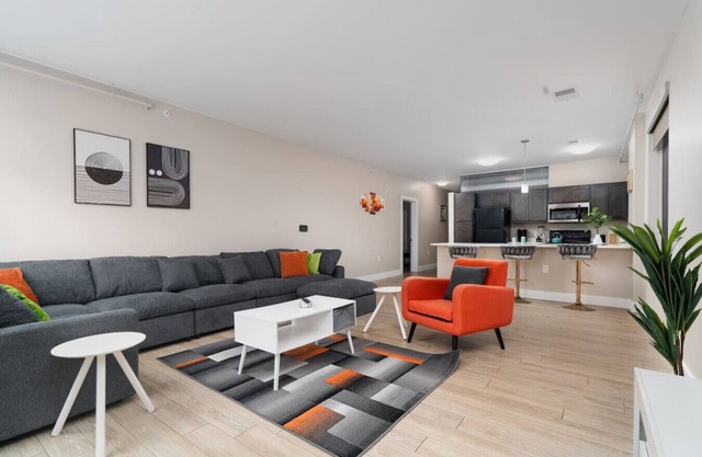 Indy 2BR Gem Heart of Downtown