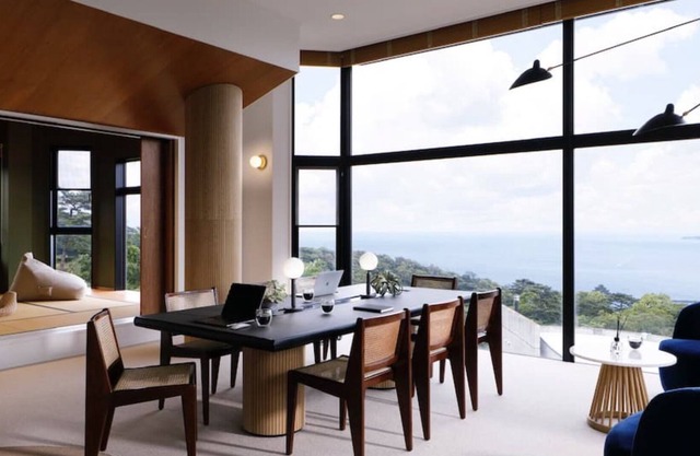 Infinity in the sky Counter kitchen with teppany / Atami Shizuoka