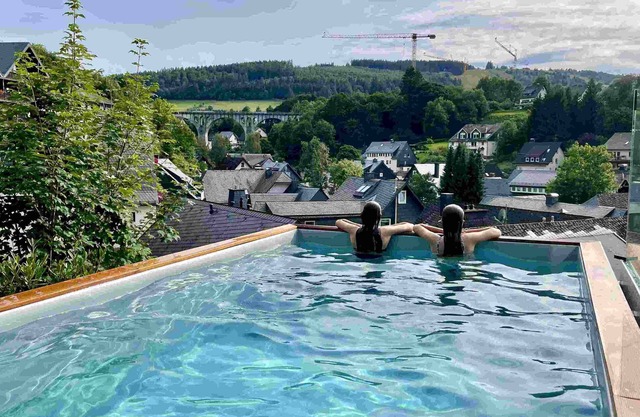 INGE in will-INGE-n, vacation home with pool