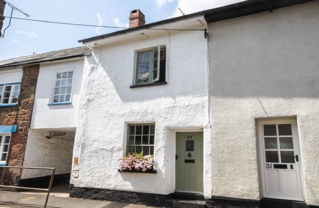 Inglenook Cottage, Crediton, near Exeter - Mid Devon