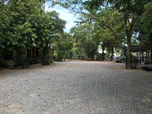 IngNatee Resort