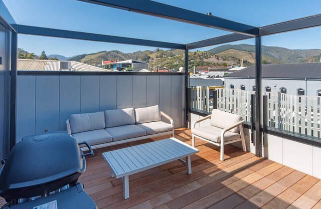 Inner City Apartments - 4 - Beautiful apartment with Rooftop Terrace!