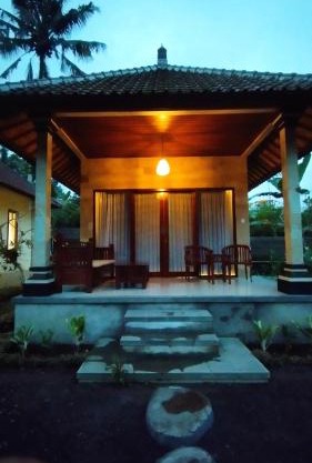 Intan sidemen villa