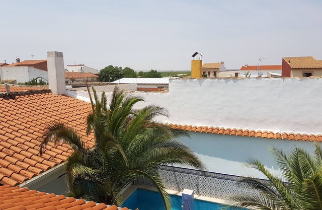 INTEGRO RENTAL HOUSE UP TO 21 PEOPLE