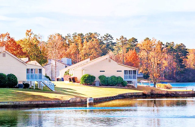 Intimate Georgian Condo Resort