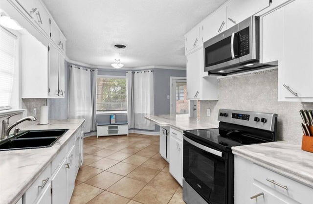 Inviting 4 bedroom home in Port Arthur
