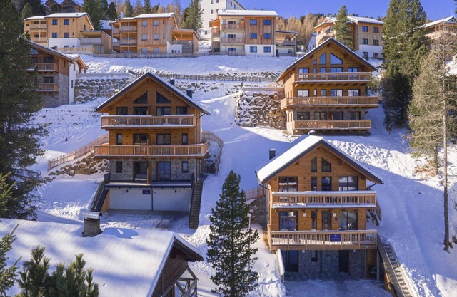 Inviting Chalet on the Ski-slope
