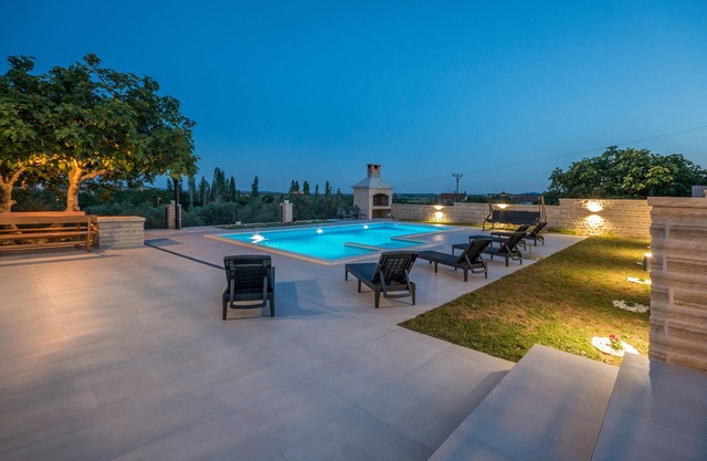 Inviting cottage with pool.
