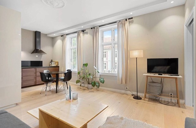 Inviting & Cozy City Apartment