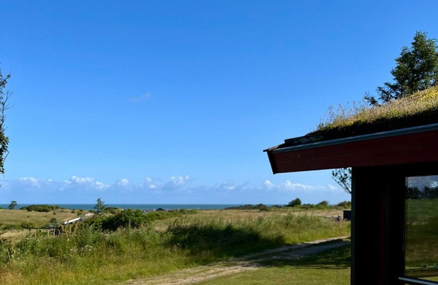 Inviting holiday home set in beautiful Jammer Bay countryside