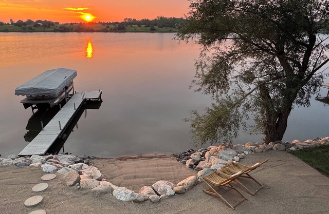 Inviting lakefront property on the shore of Richmond Lake outside of Aberdeen