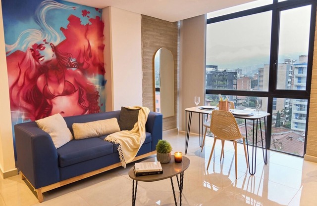 Inviting Stadio Suite | Rosa Negra