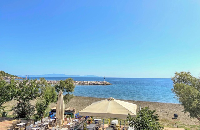 Inviting vacation apartment in the immediate vicinity of the Aegean Sea.