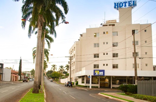 IPÊ PLAZA HOTEL LTDA