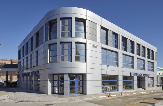 Iraipe Logroño Hotel