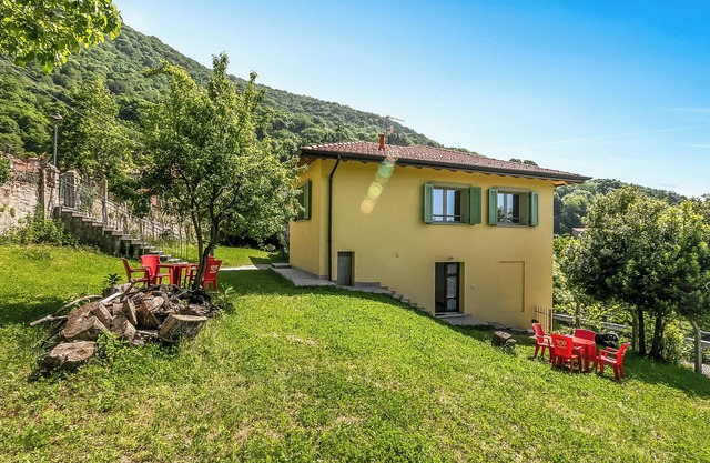 Iris Apartment, Casalzuigno, Italy