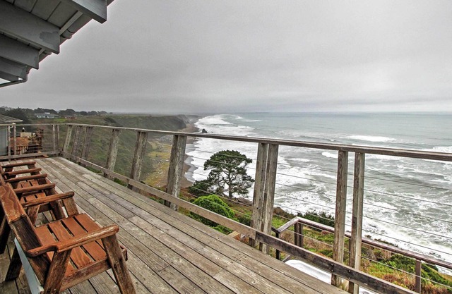 Irish Beach 'Ocean View' Home on Manchester Coast!