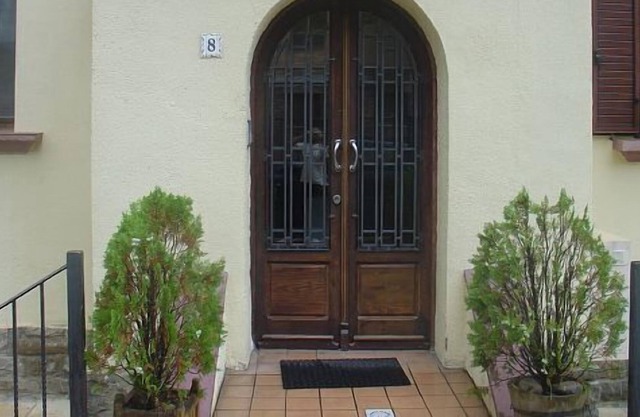 Iseya Apartments, THE DOOR TO THE PYRENEES