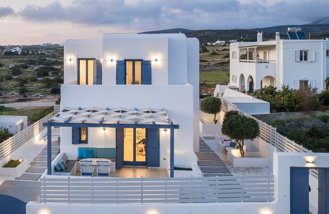 ISholidays Paros Pebble Summer House