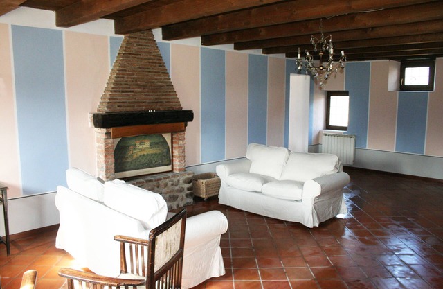 Isidoro: tasteful apartment, surrounded by greenery, quiet