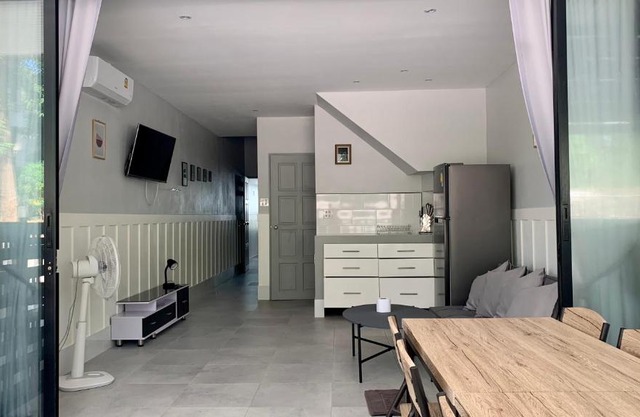 Island House Rentals 25