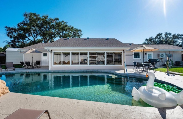 Island Oasis with Heated Pool & Game Room