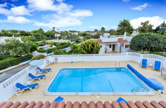 Isobel · Spacius Family Villa With Private Pool!