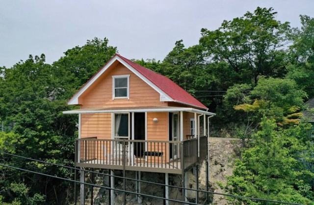 IST Villa 03: Charming Cottage for 5