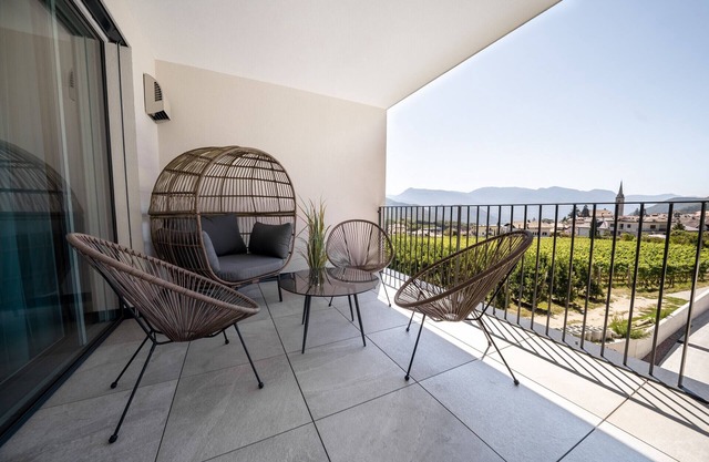712A Apartment Caldara 4