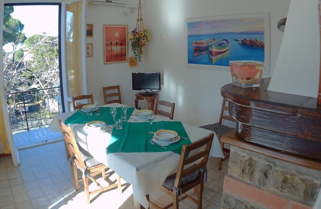 Comfortable apartment with garden 1km from the sea.