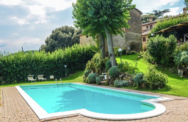 Holiday Home in Monte Santa Maria with Pool