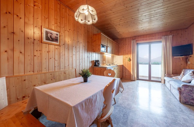 723F Apartment Burgunderhof