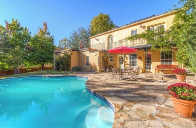 Italian Villa next to Gathering Place with pool