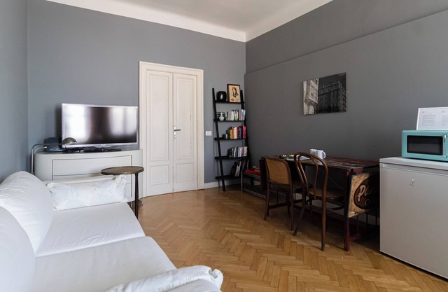 Italianway - Rosmini 13 B