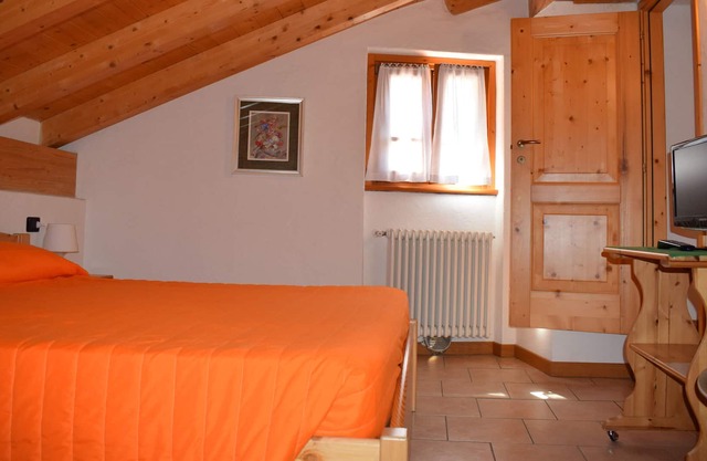 Italo-Swiss App 8 - two-room apartment 4 bed