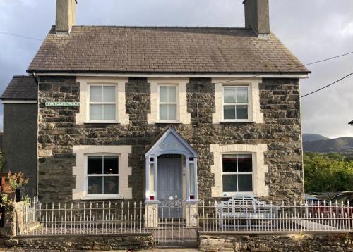 Ivy House