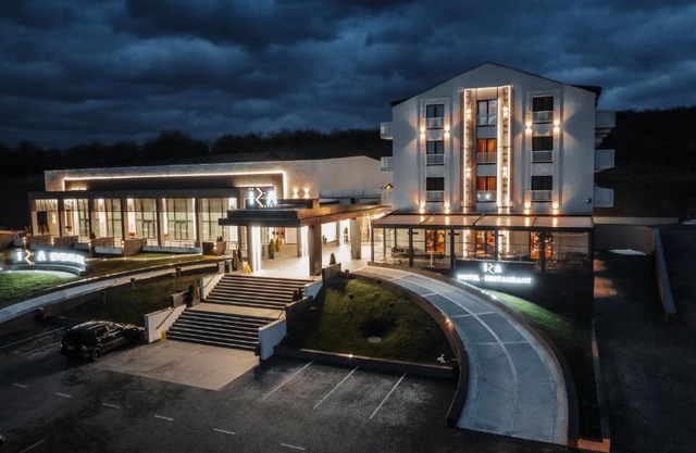 Iza Hotel